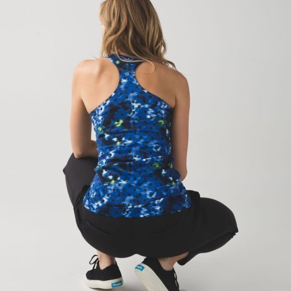 Rare Lululemon Windy Blooms Sapphire Blue Cool Racerback - Picture 2 of 9